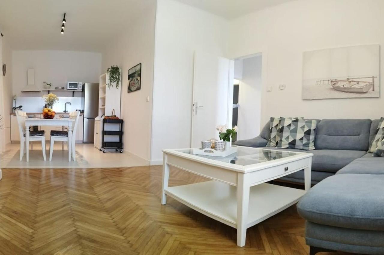 Luxury Apartment Lukas Orebić Kültér fotó